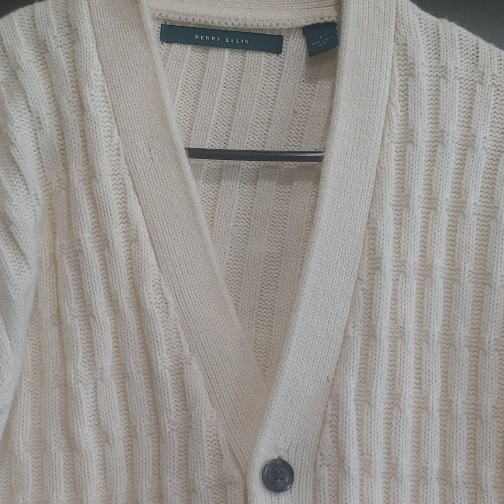 Perry Ellis - Picture 2 of 2